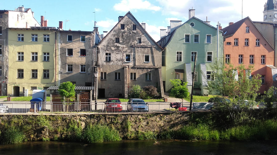 fotografia Kamieniczki w Lądek-Zdrój nad brzegiem Białej Lądeckiej